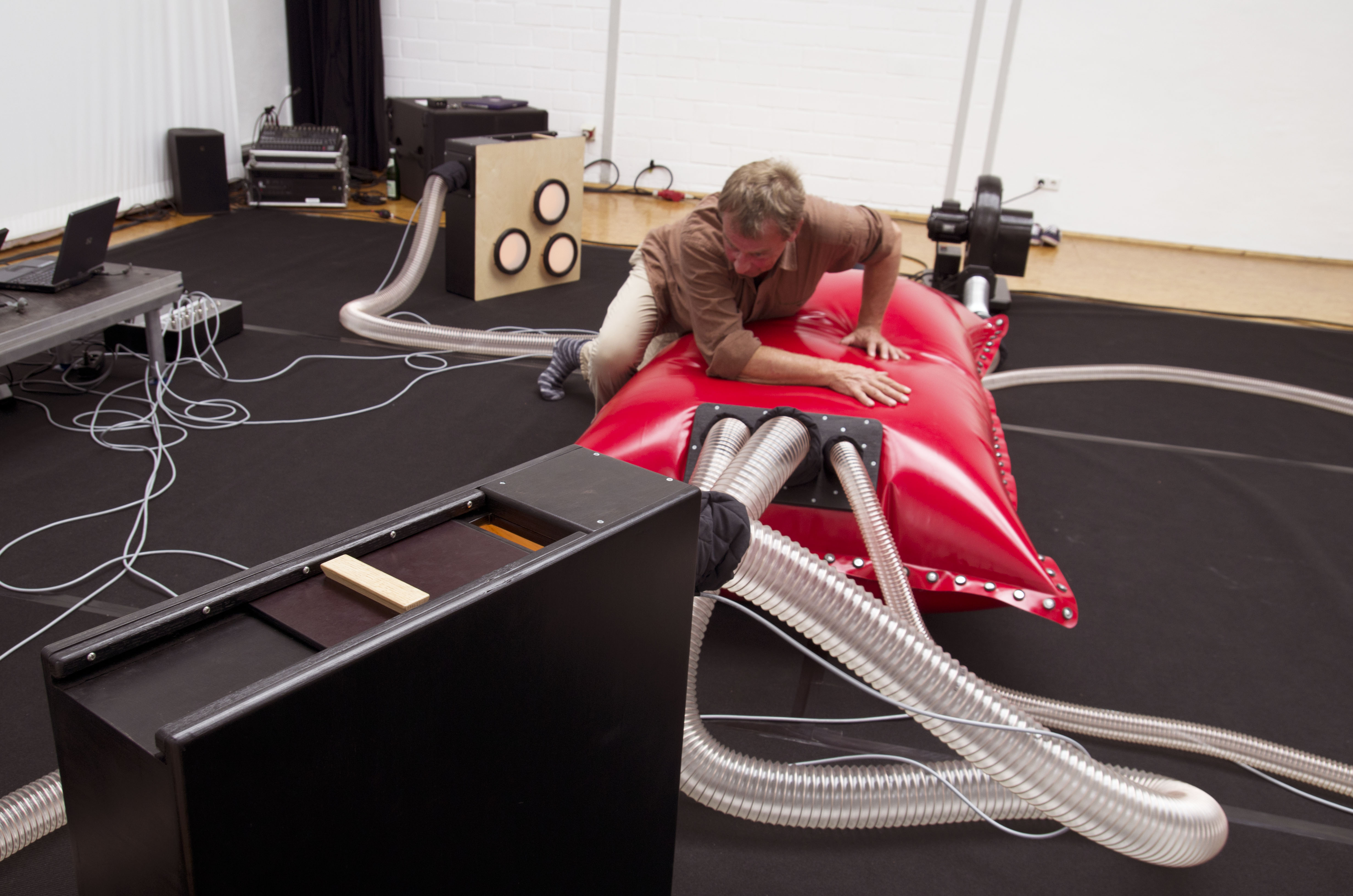 Improvisation auf der Orgue sourd